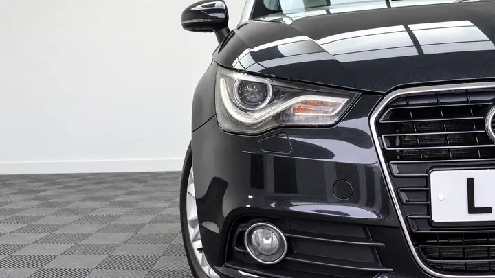 Audi A1 2011 photo 3