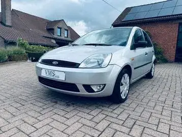 Ford Fiësta 2002 photo 3