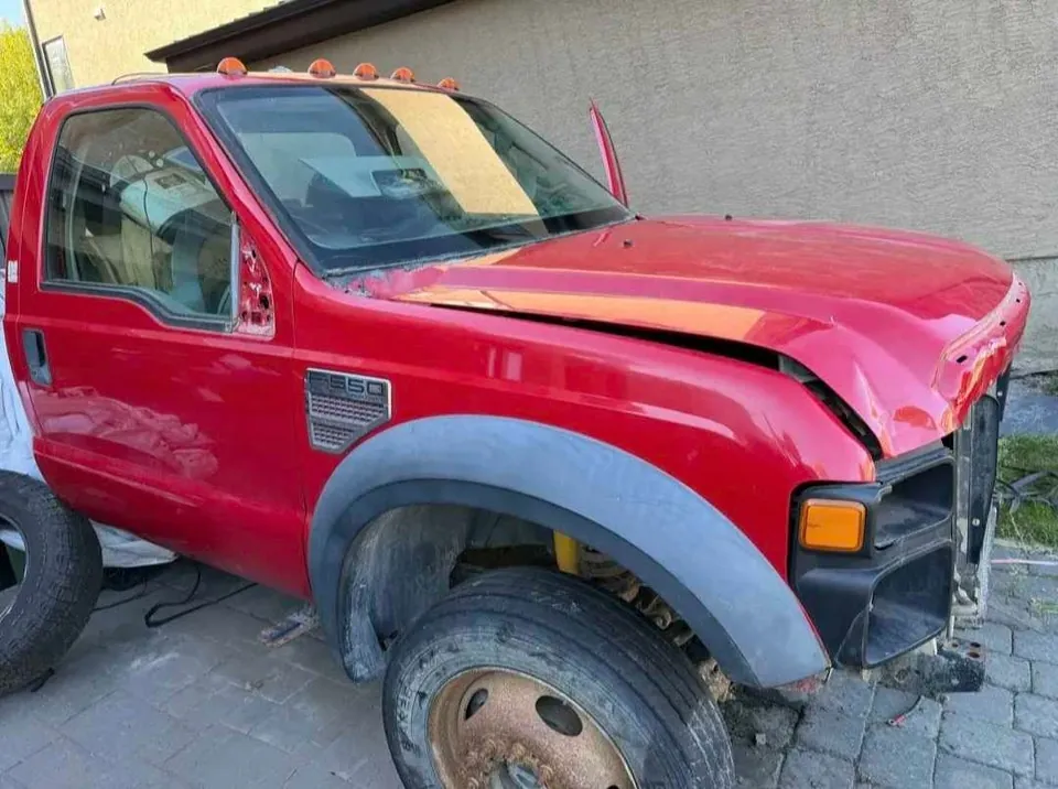 Ford F-550 2008 photo 3