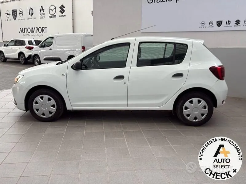 Dacia Sandero 2018 photo 3