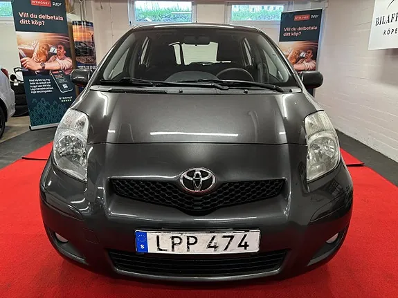 Toyota Yaris 2011 photo 2