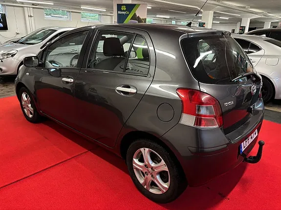 Toyota Yaris 2011 photo 5