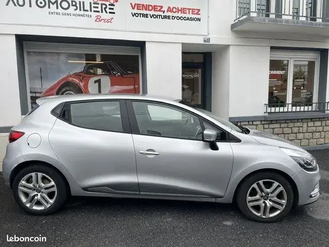 Renault Clio 2016 photo 3