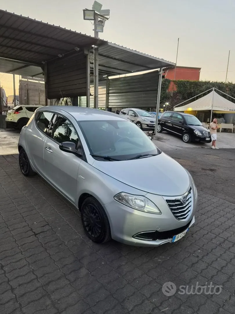 Lancia Ypsilon 2016 photo 4