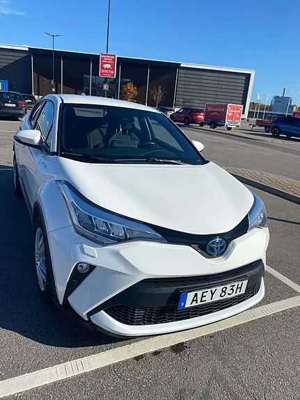 Toyota C-Hr 2021 photo 2