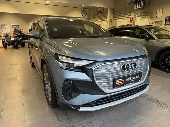 Audi Q4 E-Tron 2023 photo 3