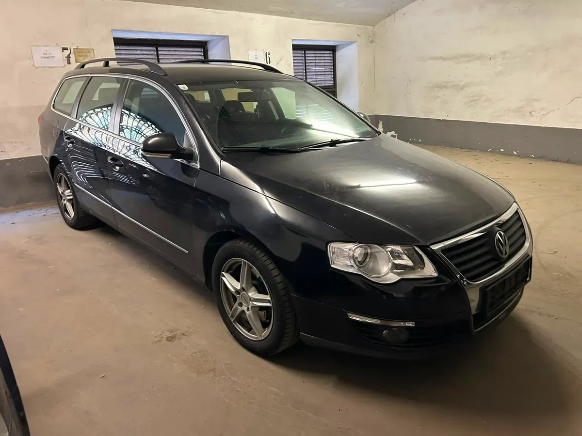 Volkswagen Passat 2006 photo 2