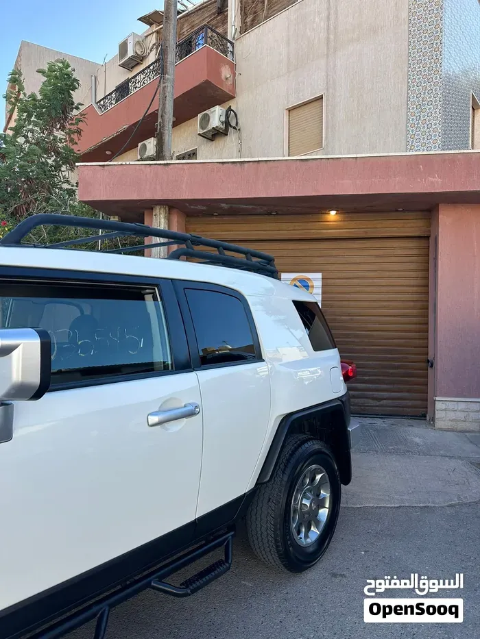 Toyota Fj 2014 photo 4