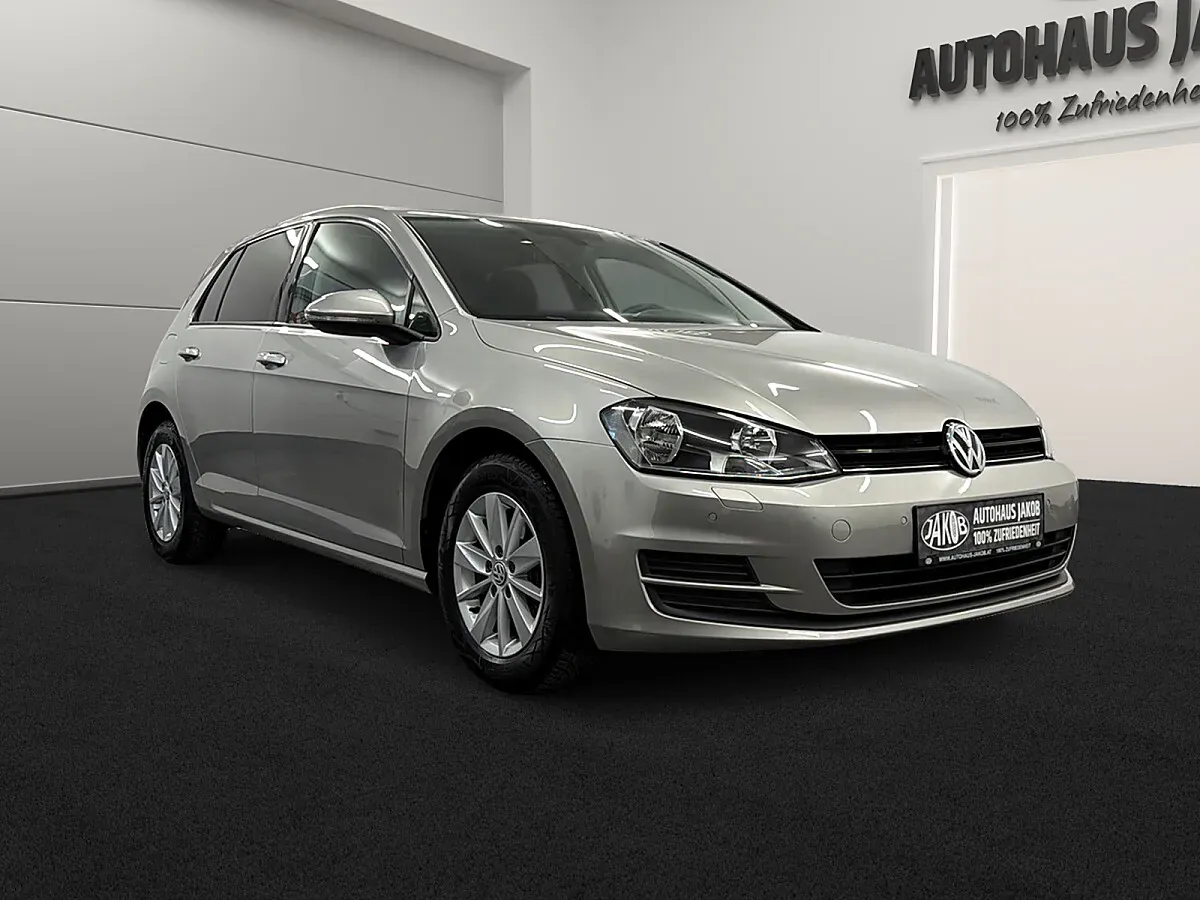 Volkswagen Golf 2014 photo 2