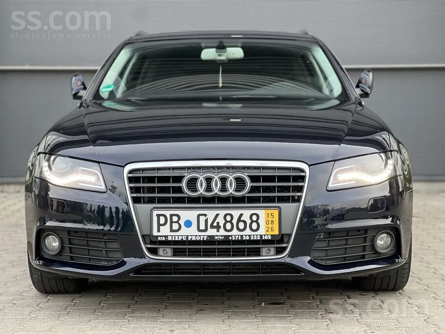 Audi A4 2010 photo 4
