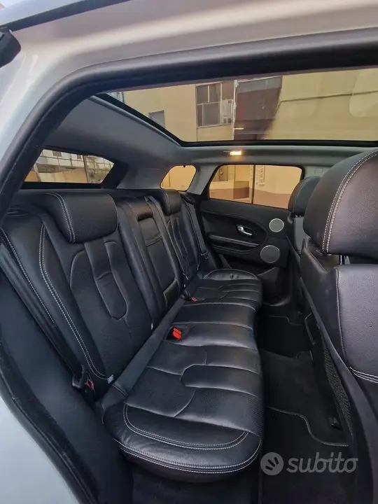 Land Rover Evoque 2012 photo 4