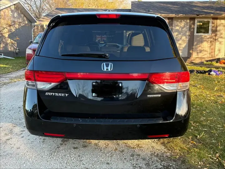 Honda Odyssey 2014 photo 4