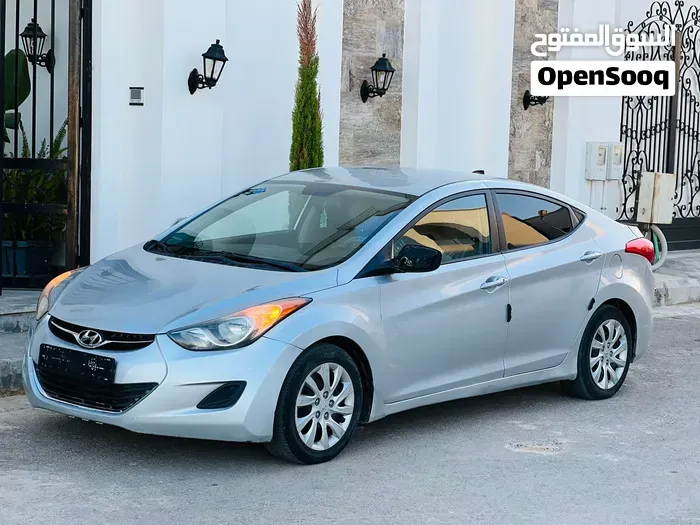Hyundai Elantra 2012 photo 2