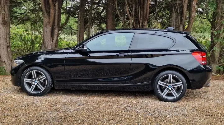 BMW 1 Series 2015 photo 2