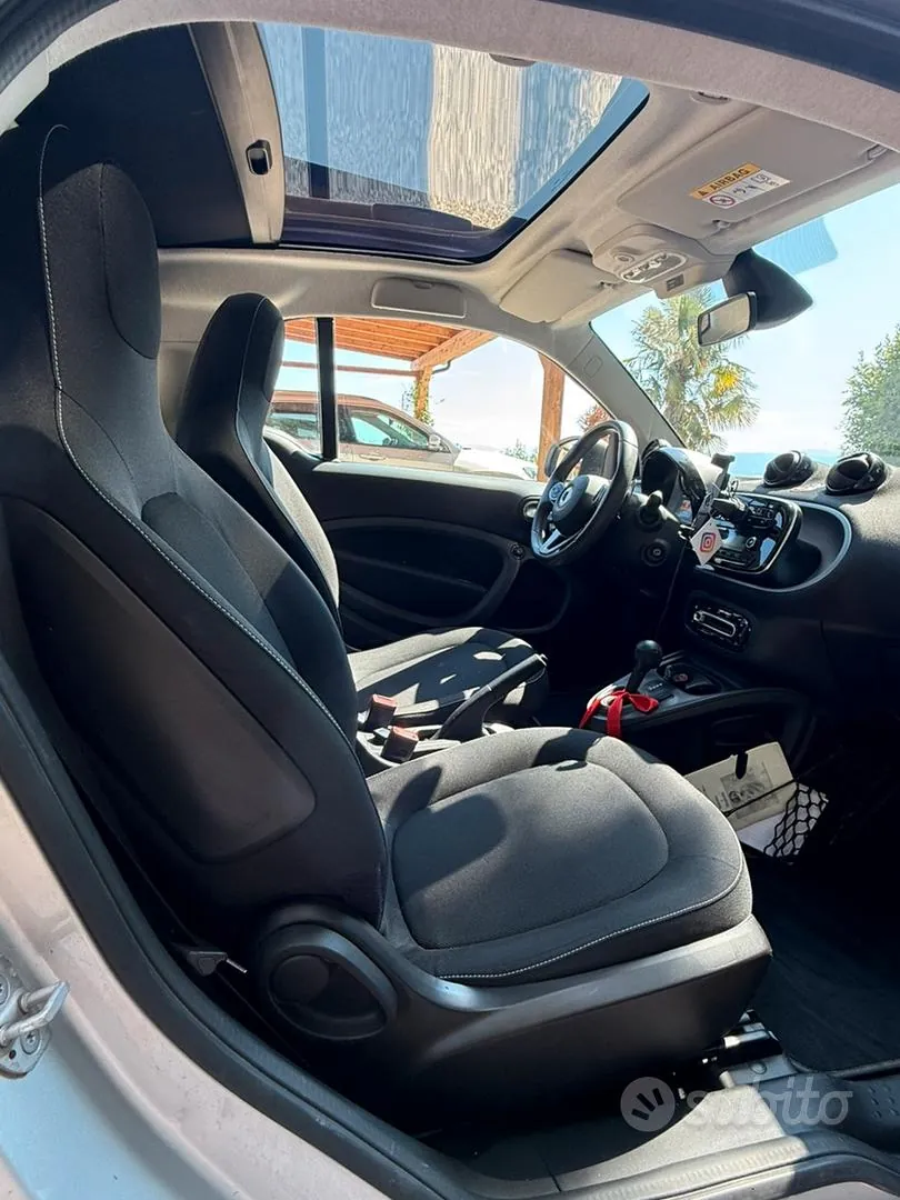 Smart Fortwo 2018 photo 4