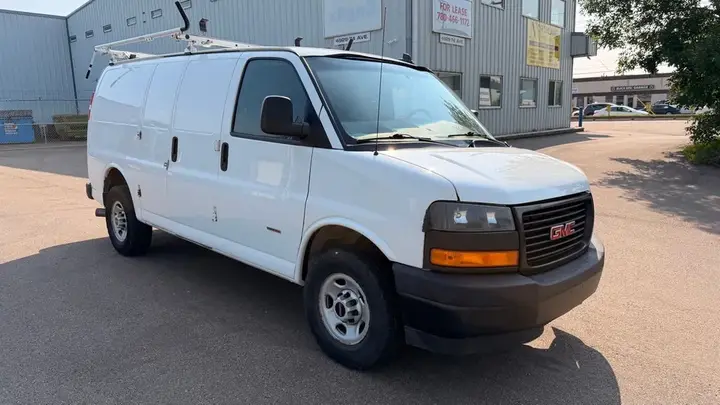 GMC Savana 2018 photo 3