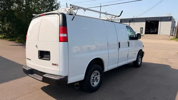 GMC Savana 2018 photo 4