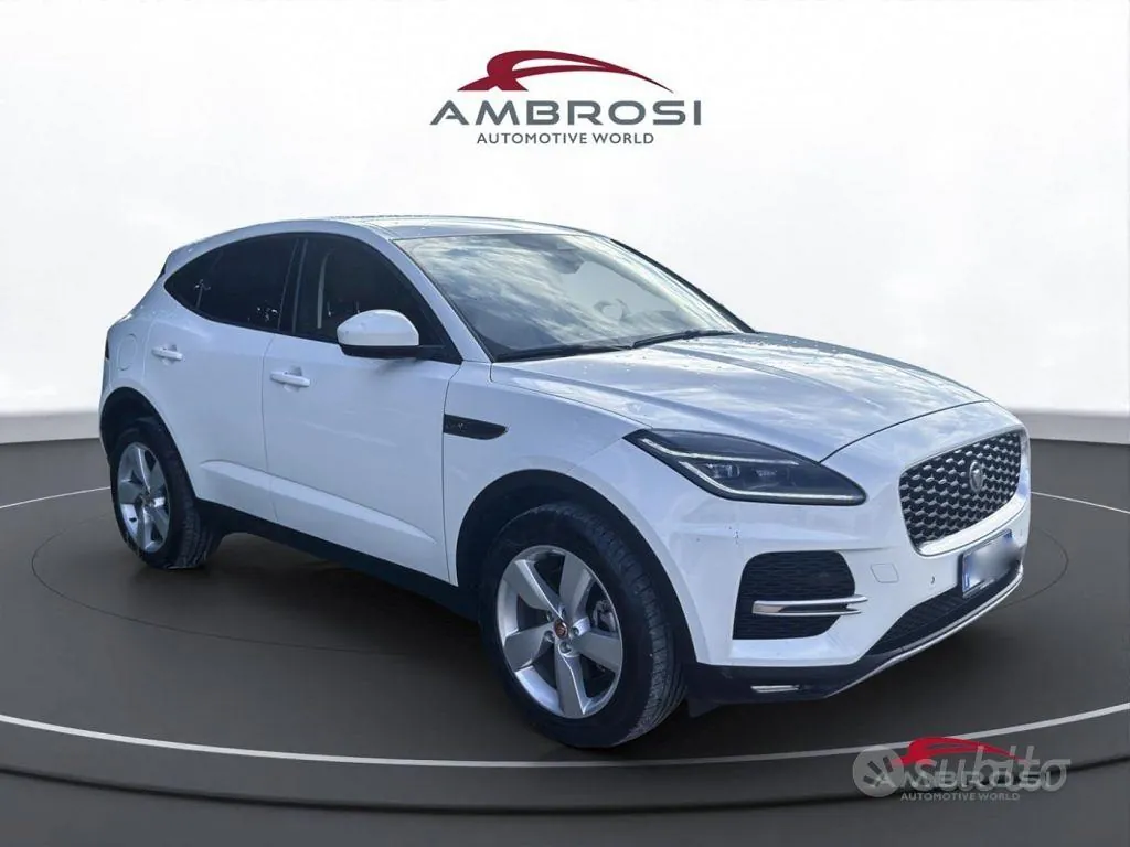 Jaguar E-Pace 2022 photo 2