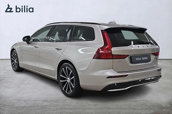 Volvo V60 2025 photo 2