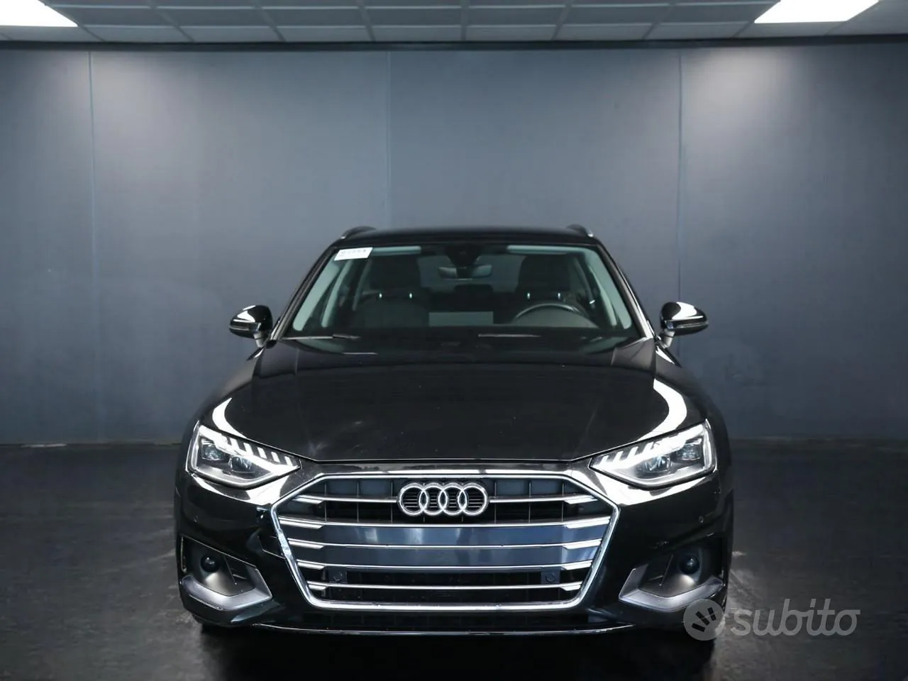 Audi A4 2023 photo 2
