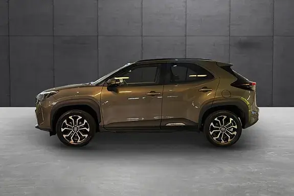 Toyota Yaris Cross 2025 photo 2