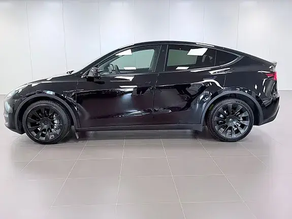 Tesla Model Y 2024 photo 4