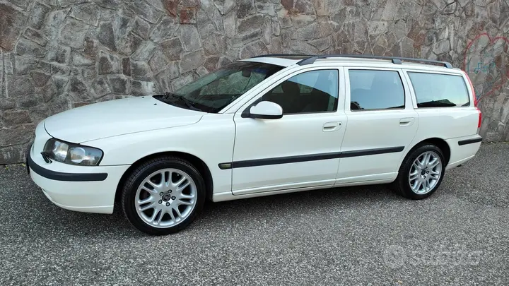 Volvo V70 2001 photo 4