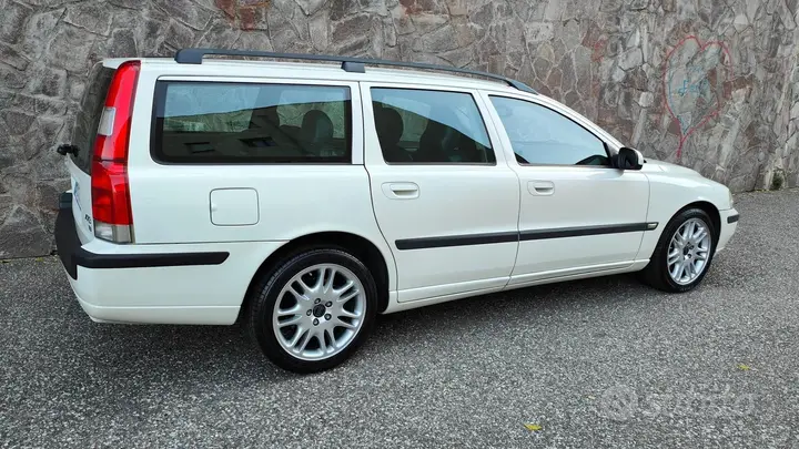 Volvo V70 2001 photo 3