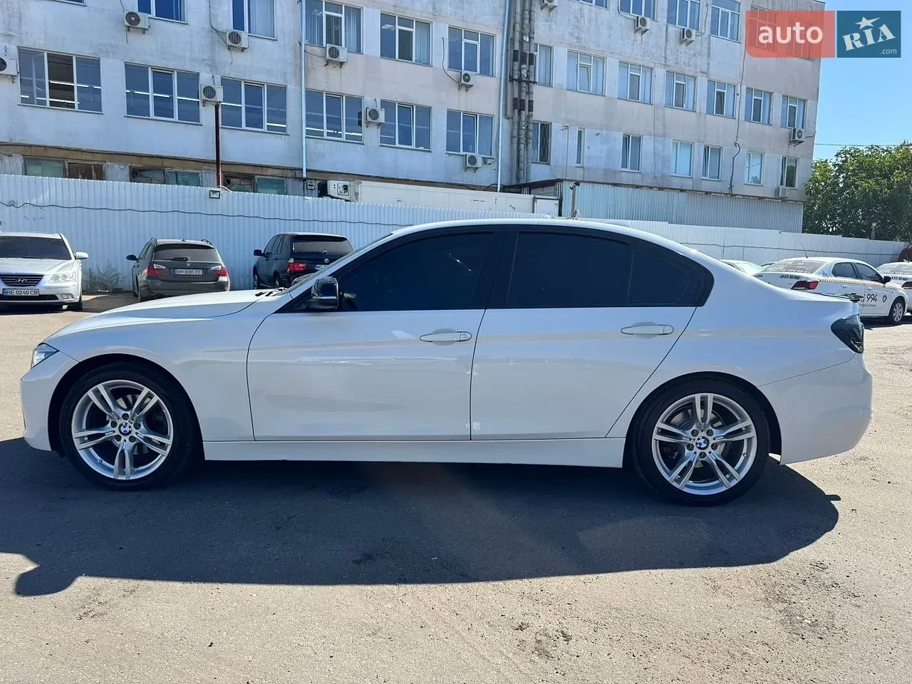 BMW 3 Series 2012 photo 5