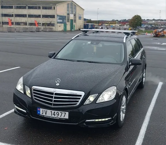 Mercedes-Benz E200 D