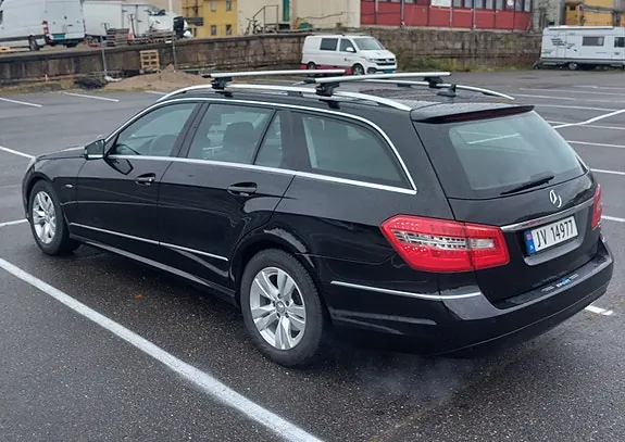 Mercedes-Benz E200 D 2011 photo 4
