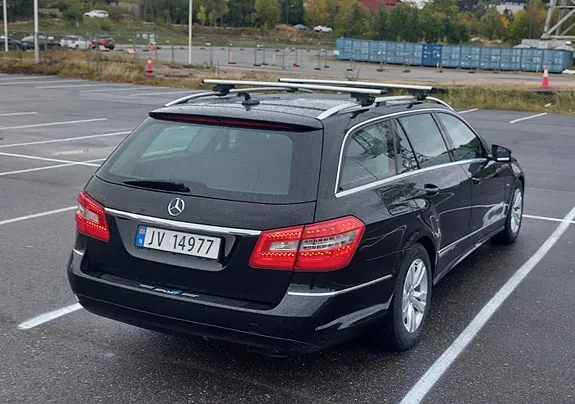 Mercedes-Benz E200 D 2011 photo 3