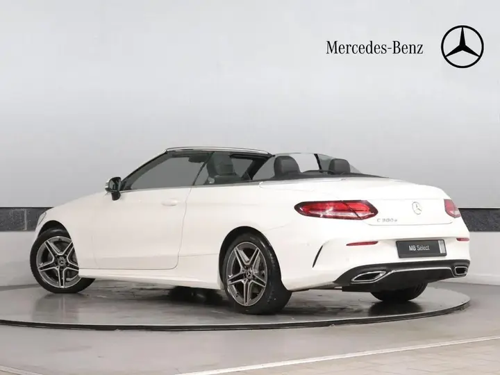 Mercedes-Benz C-Class photo 3