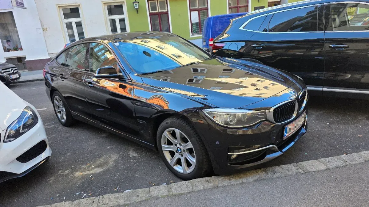 BMW 3 Series 2016 photo 3