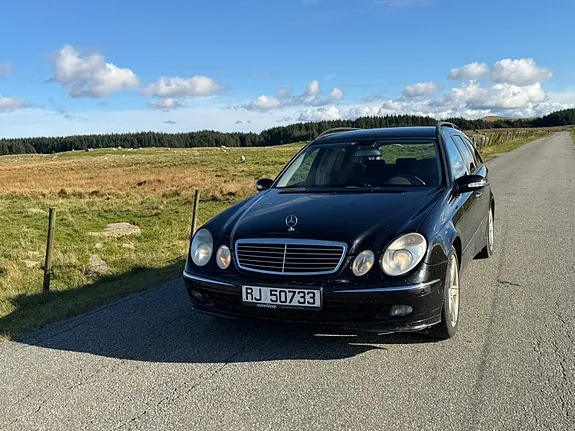 Mercedes-Benz E320