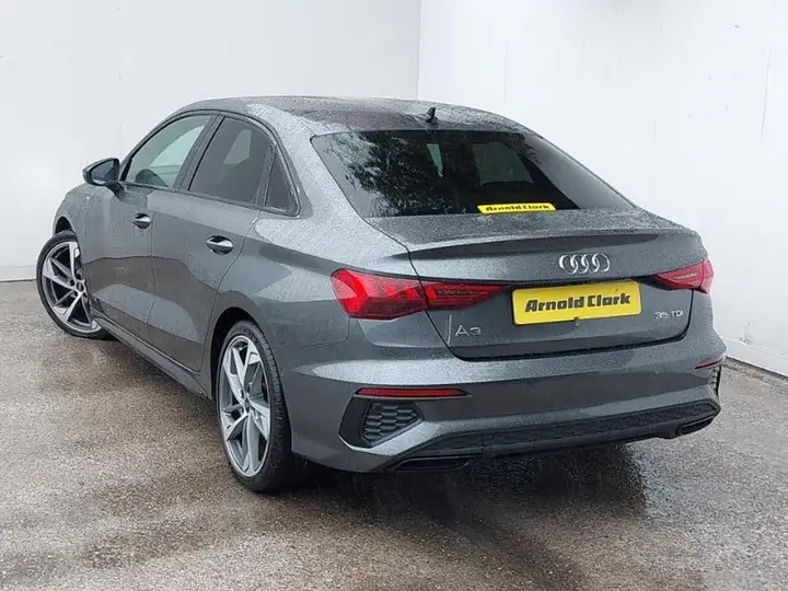 Audi A3 2022 photo 2