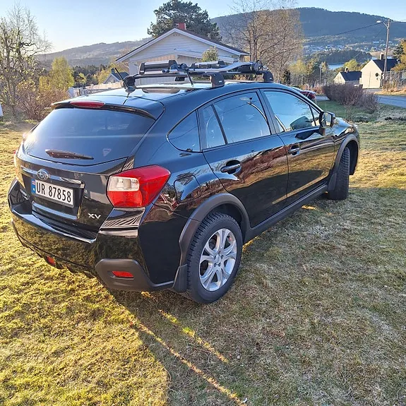 Subaru Xv 2012 photo 2