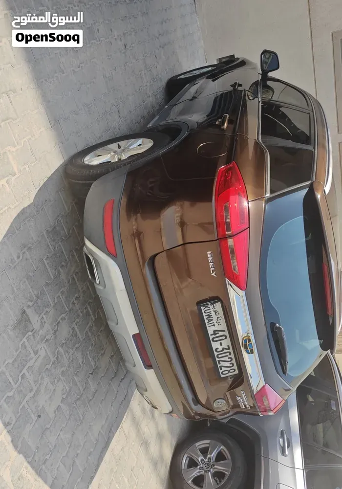 Geely Emgrand X7 2017 photo 3