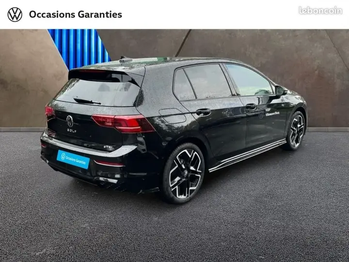 Volkswagen Golf 2026 photo 2