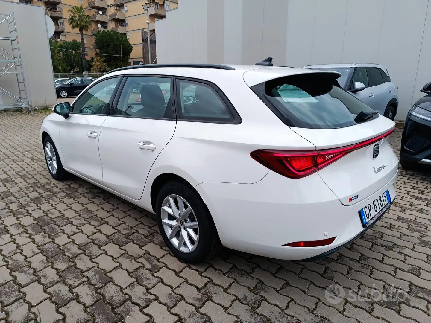 Seat Leon 2023 photo 4