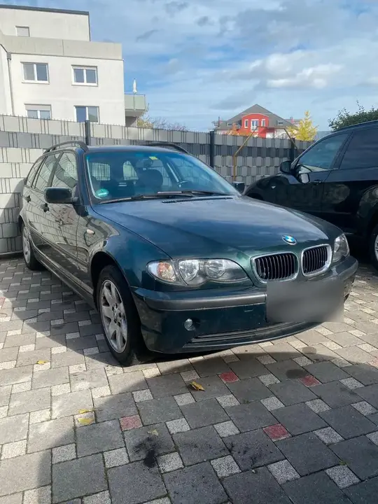 BMW 318I