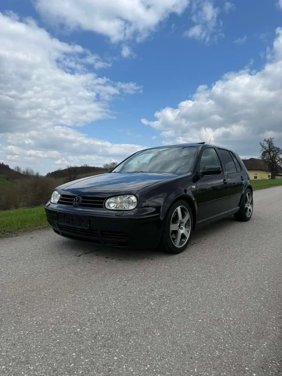 Volkswagen Golf 2001 photo 2