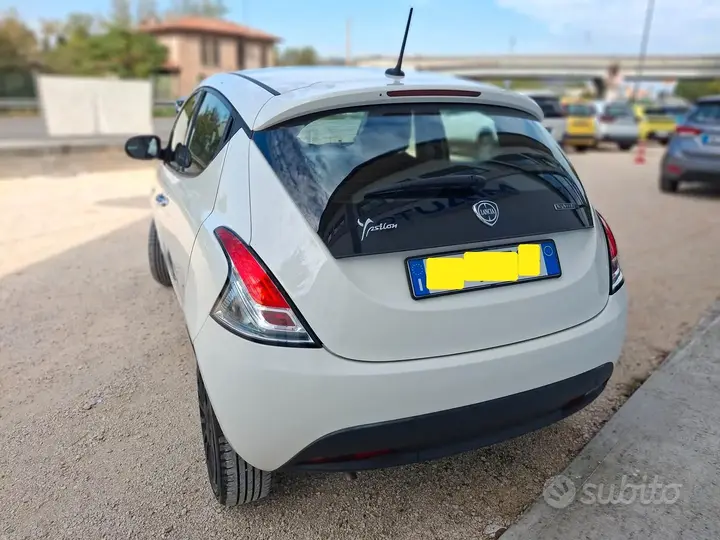 Lancia Ypsilon 2023 photo 5