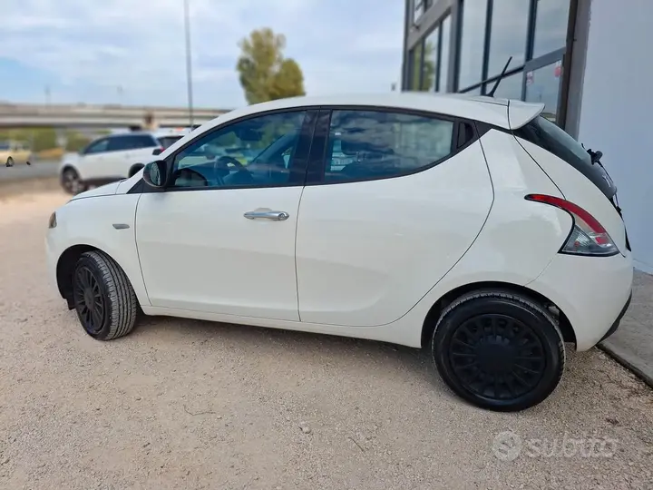 Lancia Ypsilon 2023 photo 4