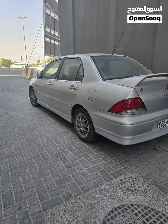 Mitsubishi Lancer 2004 photo 2