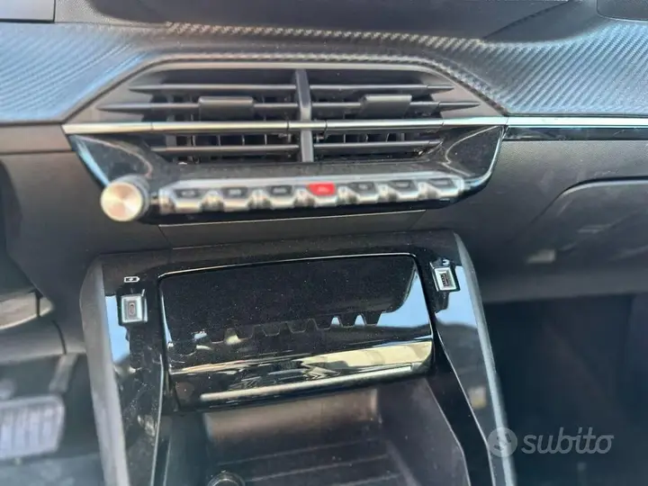 Peugeot 2008 2025 photo 4