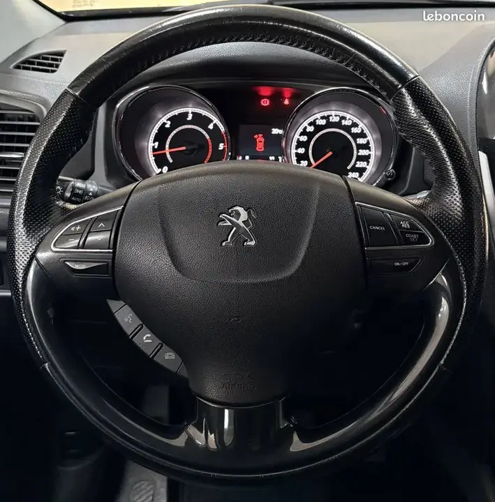 Peugeot 4008 2015 photo 5