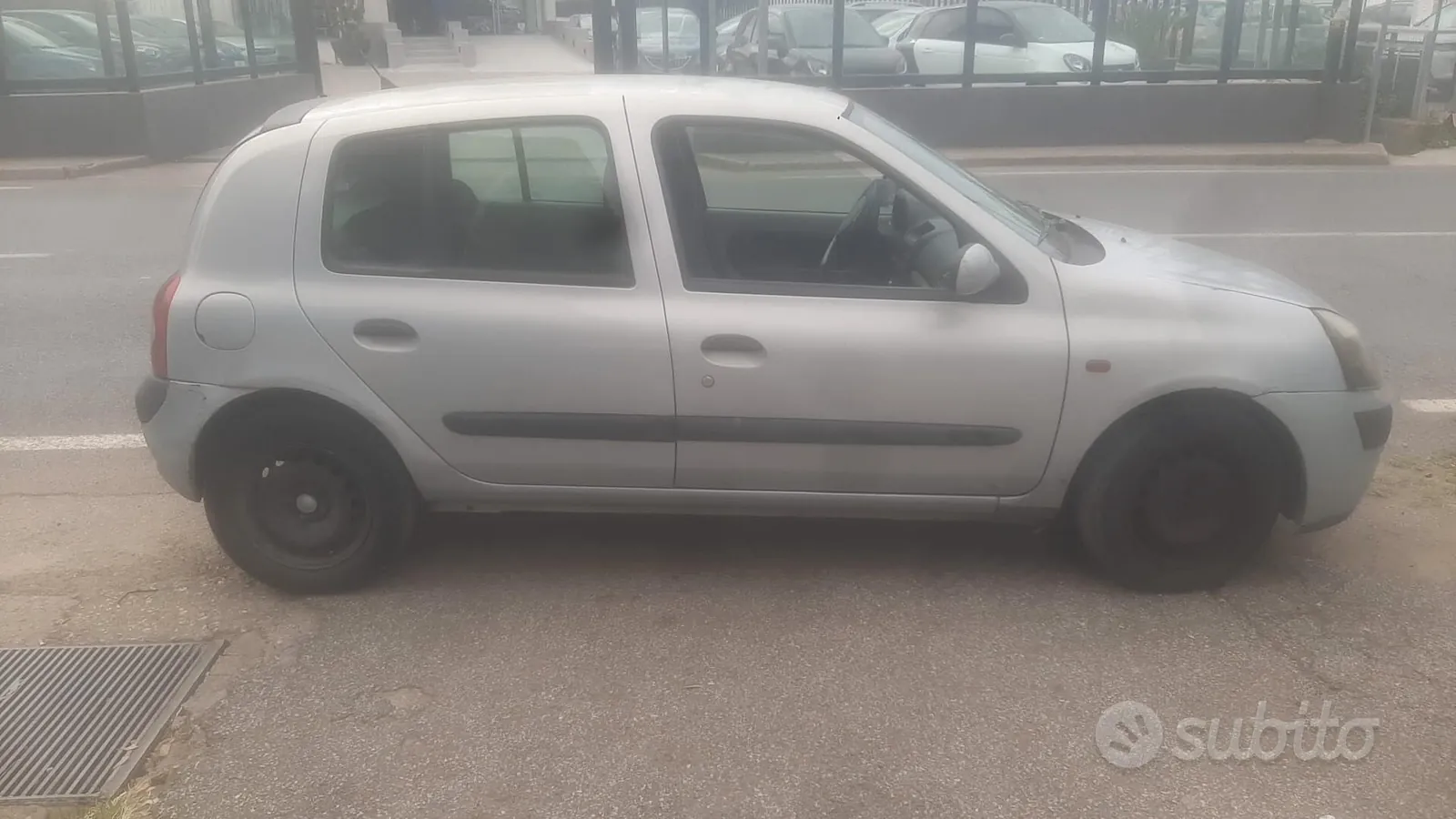 Renault Clio 2002 photo 3