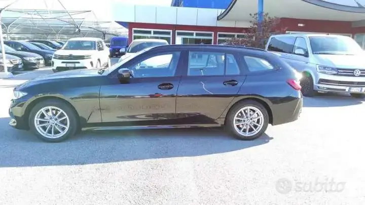 BMW 320 2023 photo 3