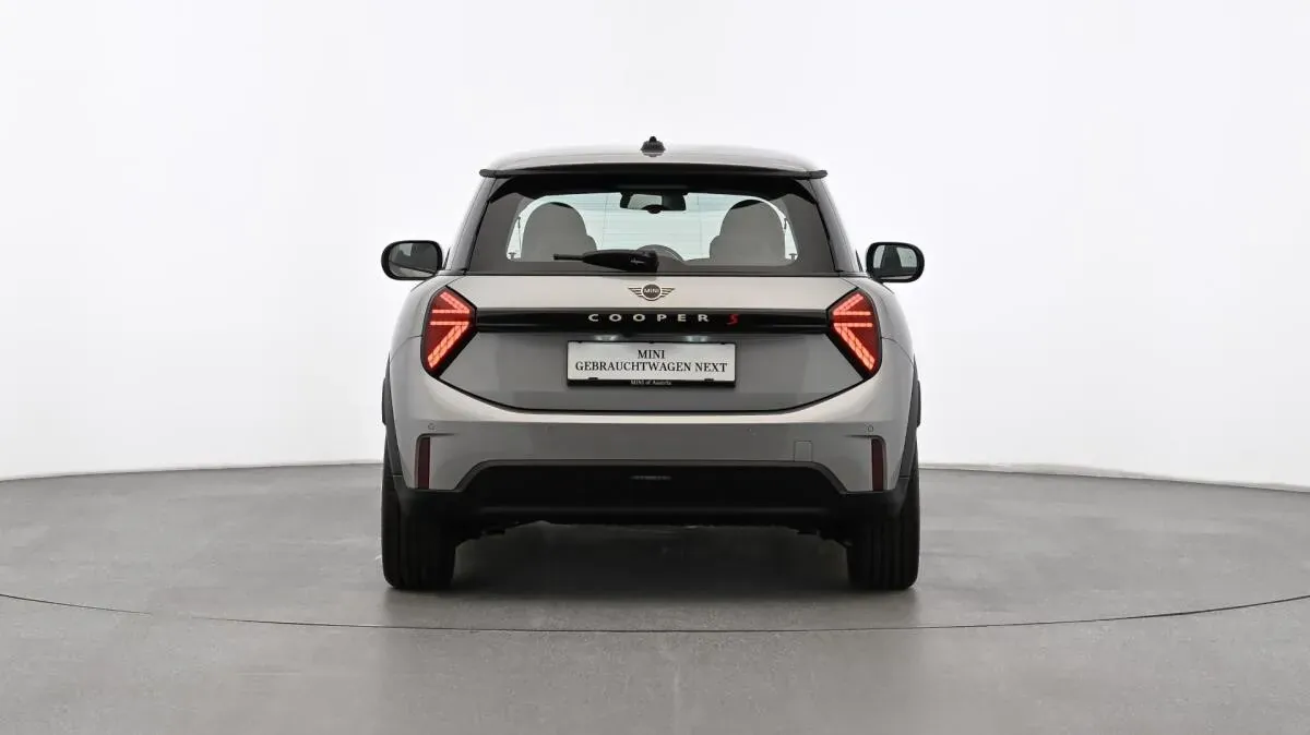 Mini Cooper 2026 photo 2